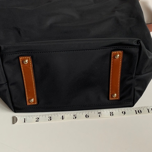 DOONEY & BOURKE Like New Wayfarer Lightweight Nylon Bucket Bag - Picture 10 of 16